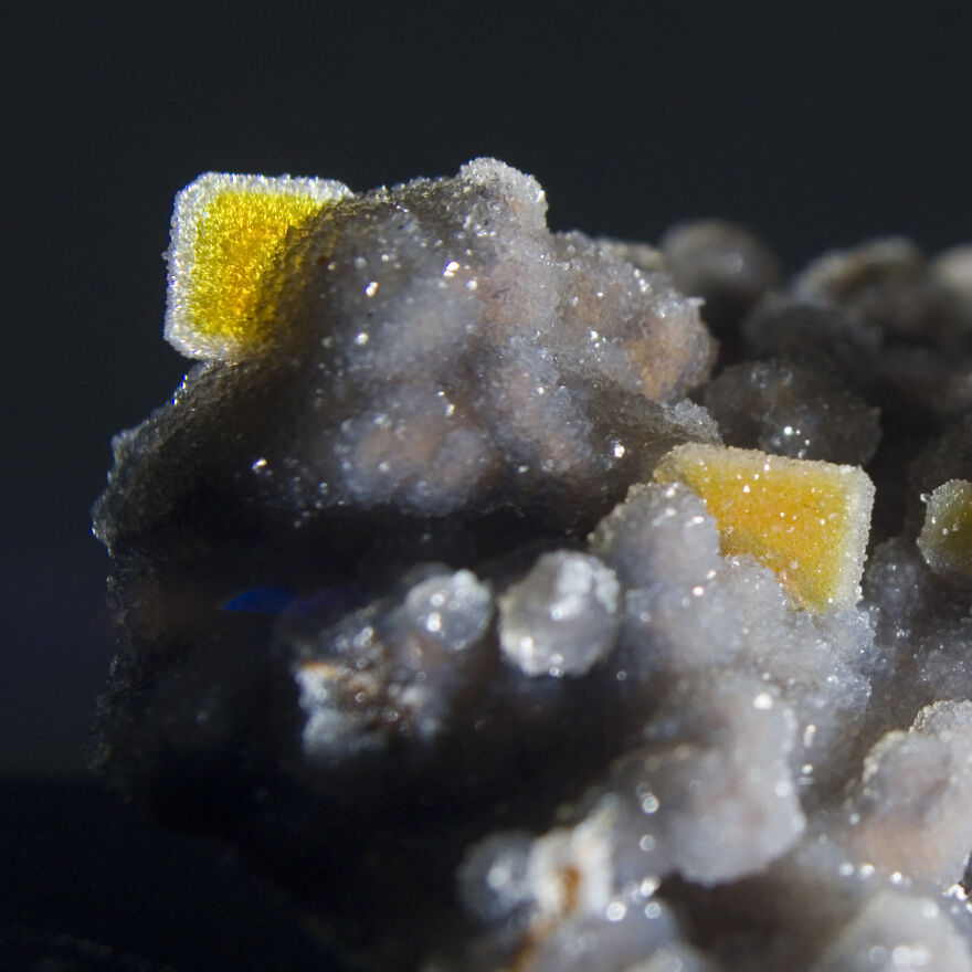 Wulfenite With Hemimorphite Coating. Finch Mine, N. Of Hayden, Gila County, Arizona