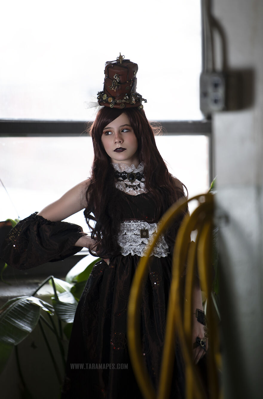 I Found An Old Warehouse In Cincinnati To Create Steampunk Pics (19 Pics)