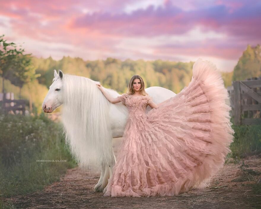 Photography-People-With-Animals-Anastasiya-Dobrovolskaya