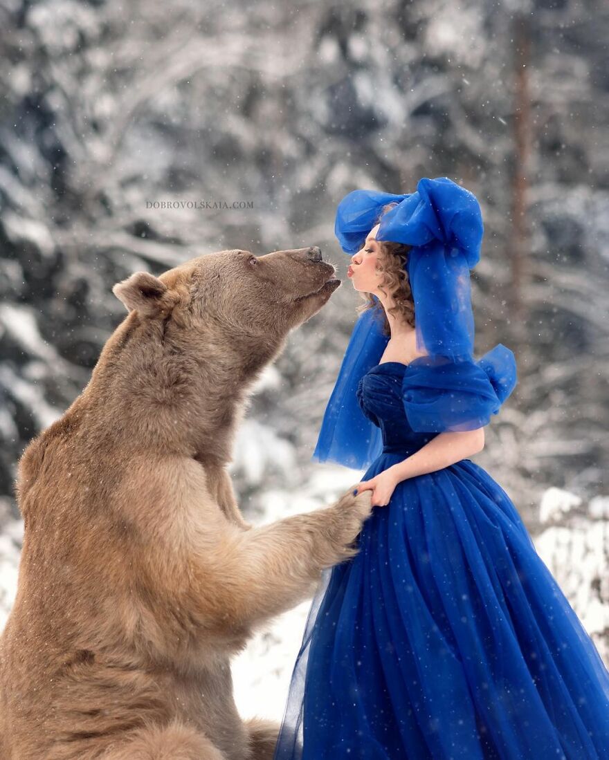 Photography-People-With-Animals-Anastasiya-Dobrovolskaya