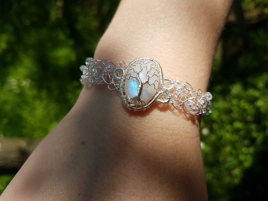 A Wire Crochet Moonstone Bracelet
