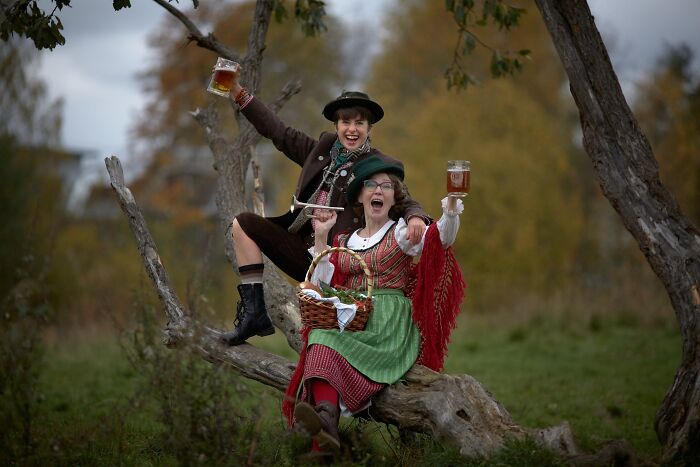 Russian Grandma Makes Amazing Cosplays With Materials Found In Flea Markets And Second Hand Stores