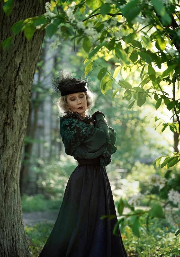 Russian Grandma Makes Amazing Cosplays With Materials Found In Flea Markets And Second Hand Stores