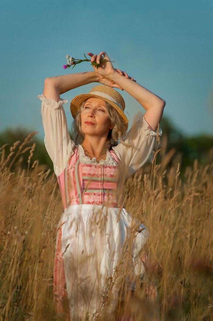 Russian Grandma Makes Amazing Cosplays With Materials Found In Flea Markets And Second Hand Stores