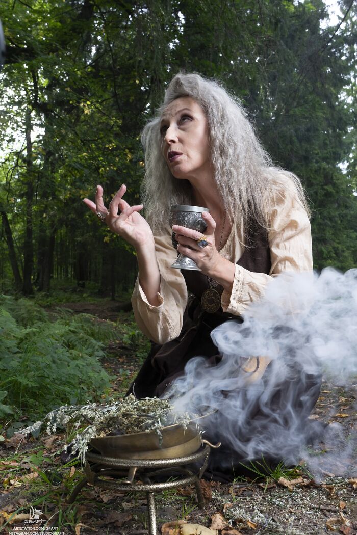 Russian Grandma Makes Amazing Cosplays With Materials Found In Flea Markets And Second Hand Stores