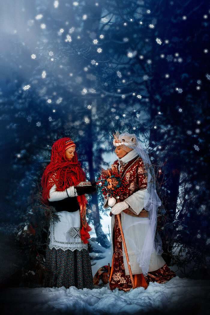 Russian Grandma Makes Amazing Cosplays With Materials Found In Flea Markets And Second Hand Stores