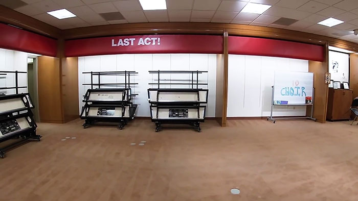 This School In Vermont Has Been Installed In A Former Macy's And The Vibe Is Unlike Anything Else, Not Only Because Of The Escalators (20 Pics)