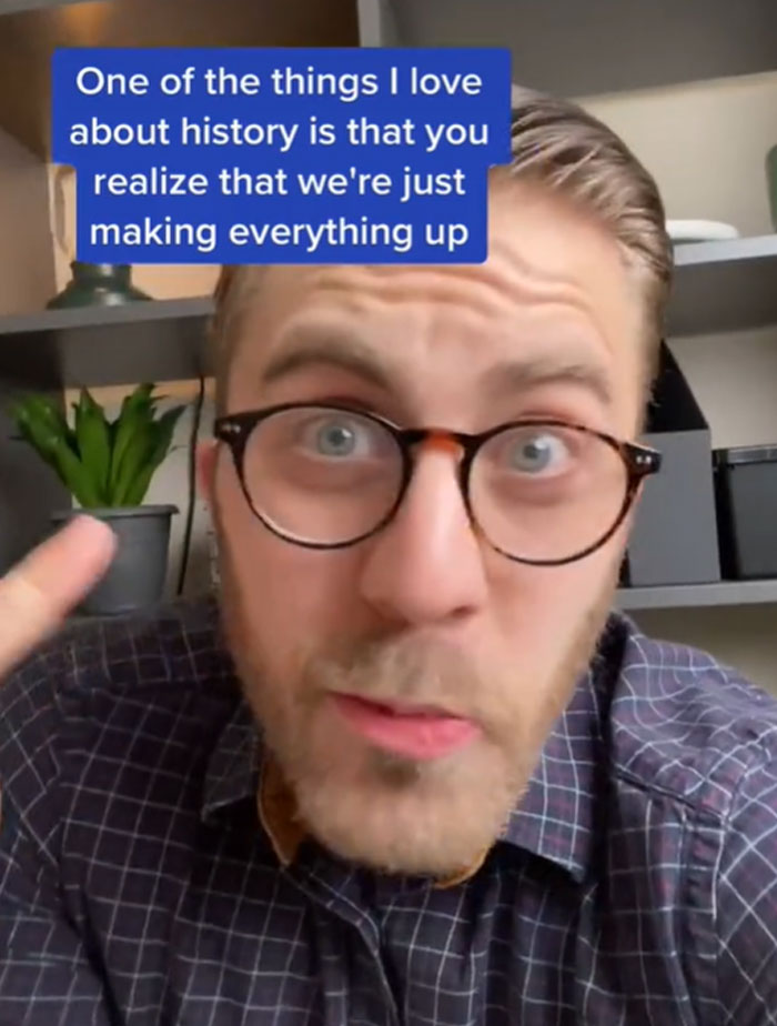 Guy Shares History Facts To Show How Fast And How Much Gender Norms Develop Because They're Totally Made Up Guy Shares History Facts To Show How Fast And How Much Gender Norms Develop Because They're Totally Made Up