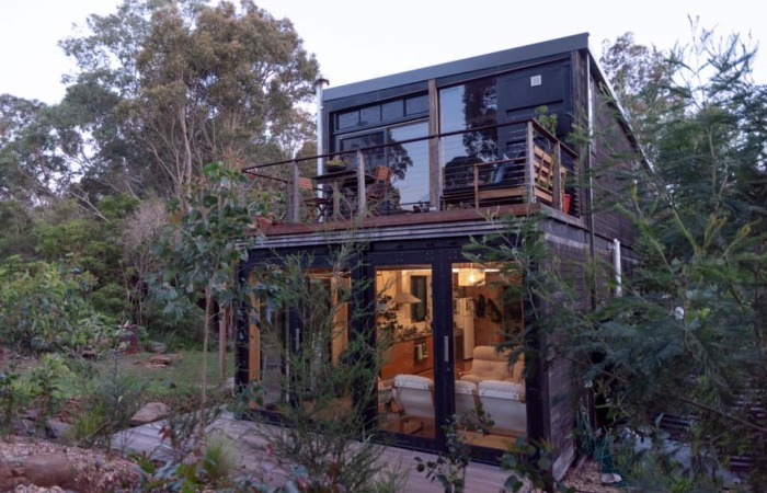 A Man Built His Dream House Using 4 Shipping Containers For $150,000