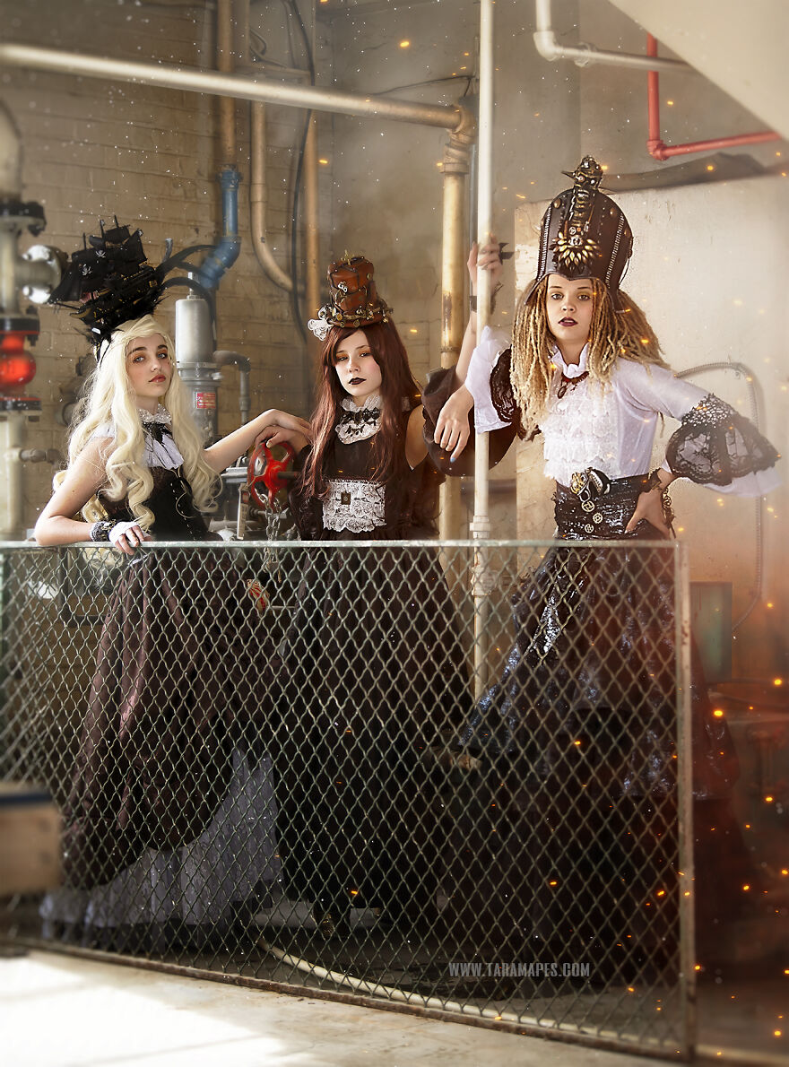 I Found An Old Warehouse In Cincinnati To Create Steampunk Pics (19 Pics)