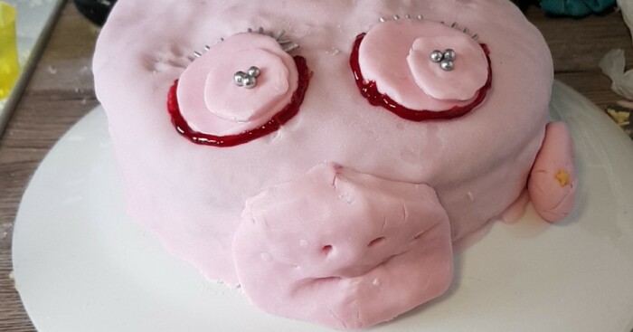 Hey Pandas, Post Your Best Cake Fails (Closed)