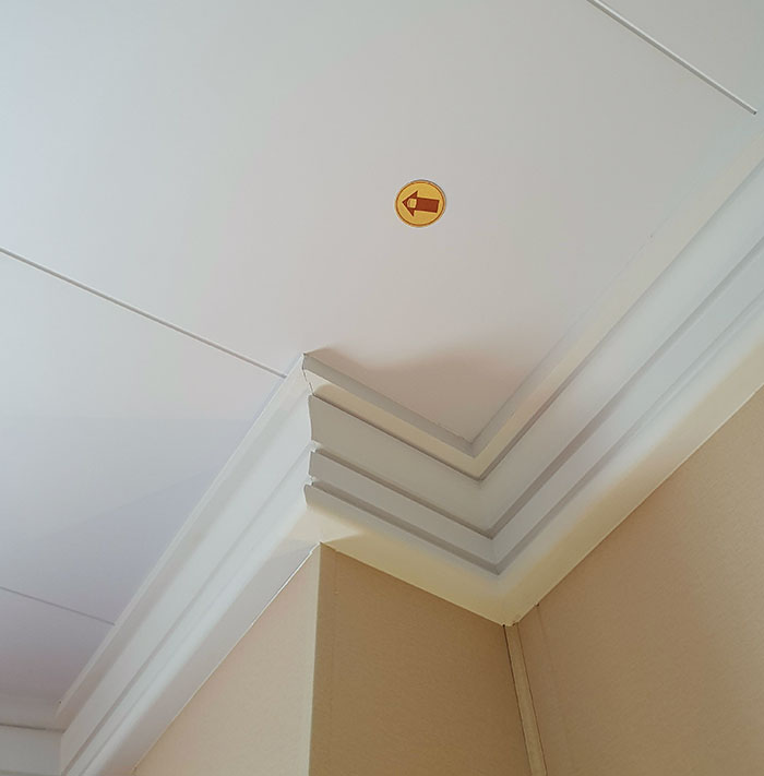 Hotel In Jeddah Has An Arrow On The Ceiling To Show The Direction To Mecca