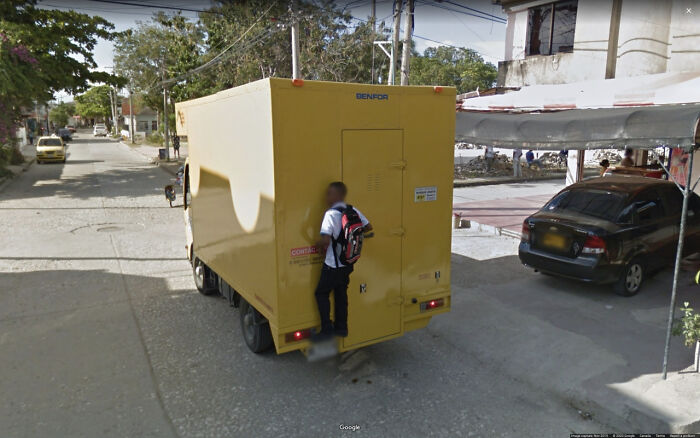Google-Street-View-Funny-Pics-Jon-Rafman