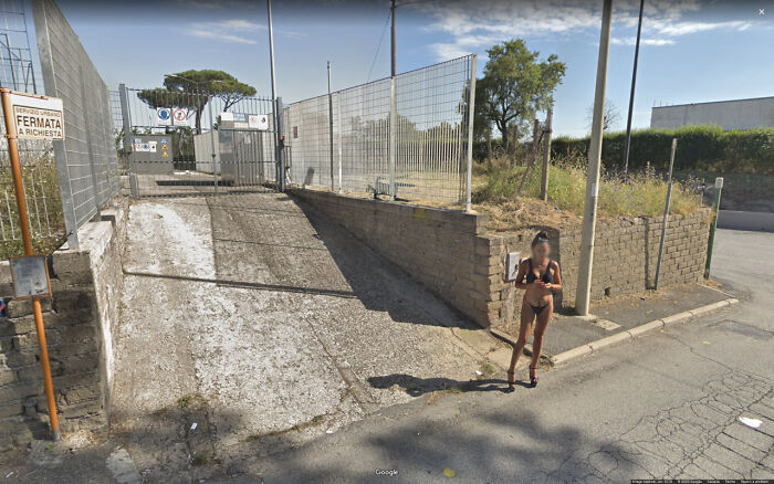 Google-Street-View-Funny-Pics-Jon-Rafman