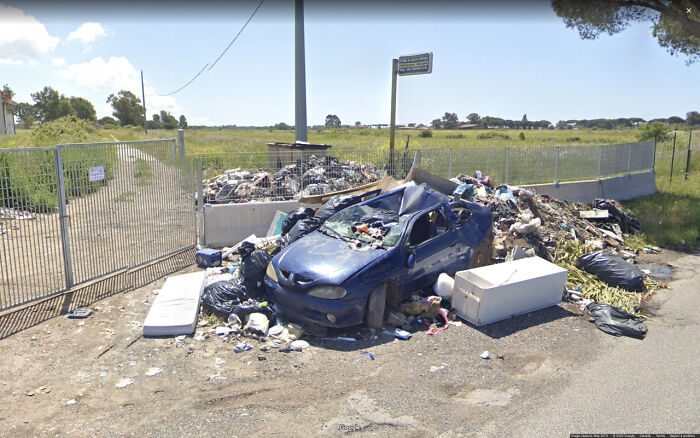 Google-Street-View-Funny-Pics-Jon-Rafman