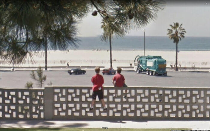 Google-Street-View-Funny-Pics-Jon-Rafman