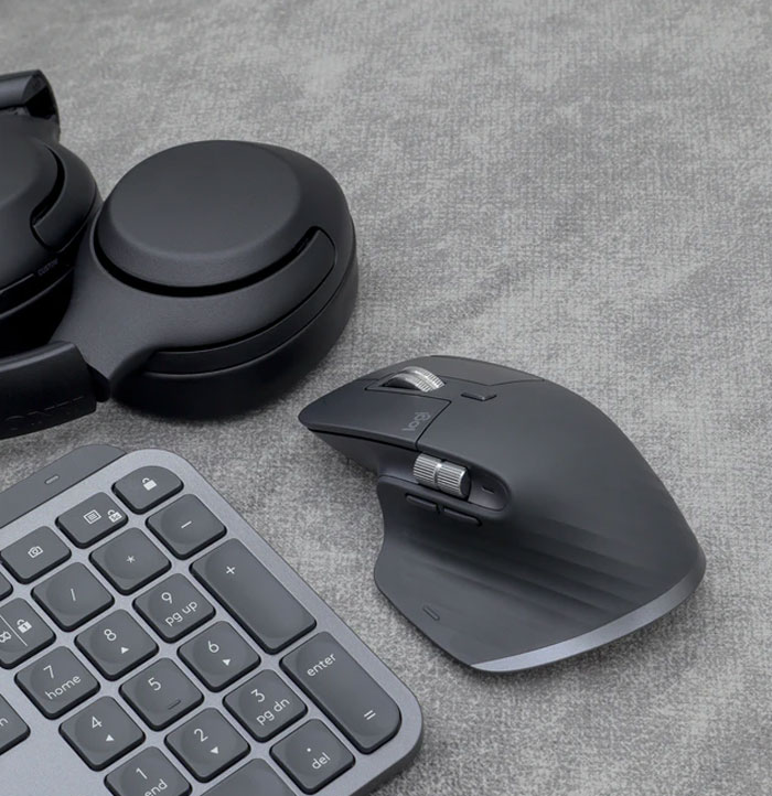 30 Stories Of Coworkers From Hell People Had The 'Pleasure' Of Working With