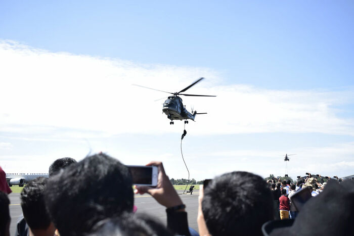 30 Stories Of Coworkers From Hell People Had The 'Pleasure' Of Working With