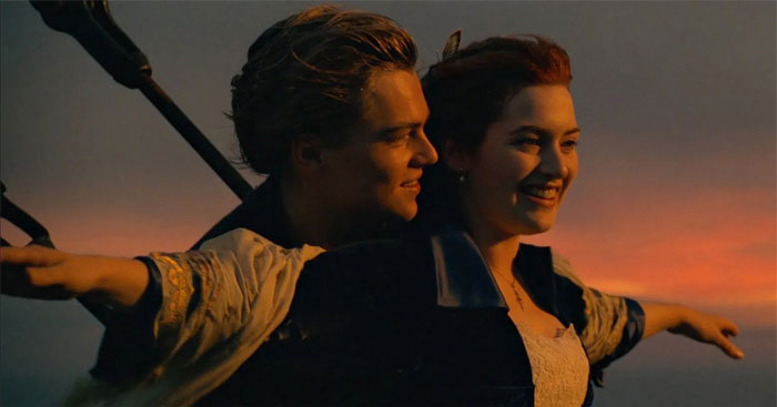 close up view of Jack and Rose with open hands