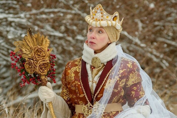 Russian Grandma Makes Amazing Cosplays With Materials Found In Flea Markets And Second Hand Stores