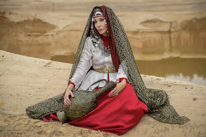 Russian Grandma Makes Amazing Cosplays With Materials Found In Flea Markets And Second Hand Stores