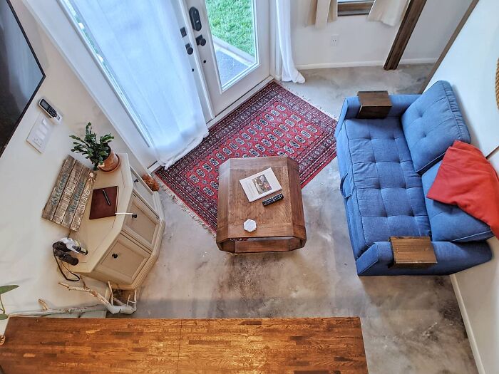 Man Lives On His Own Private Island In Florida And Here's How His Life Looks