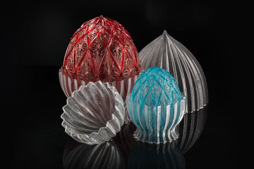 Easter Egg "Canarino" With Shell/Pod