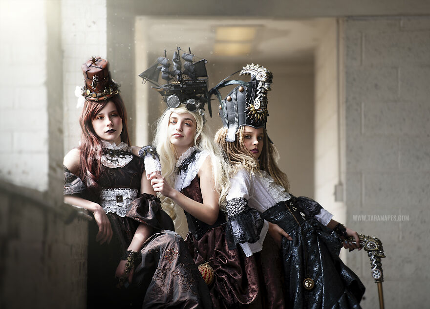 I Found An Old Warehouse In Cincinnati To Create Steampunk Pics (19 Pics)