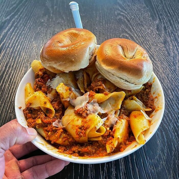 Jumbo Pasta Shells And Bagels