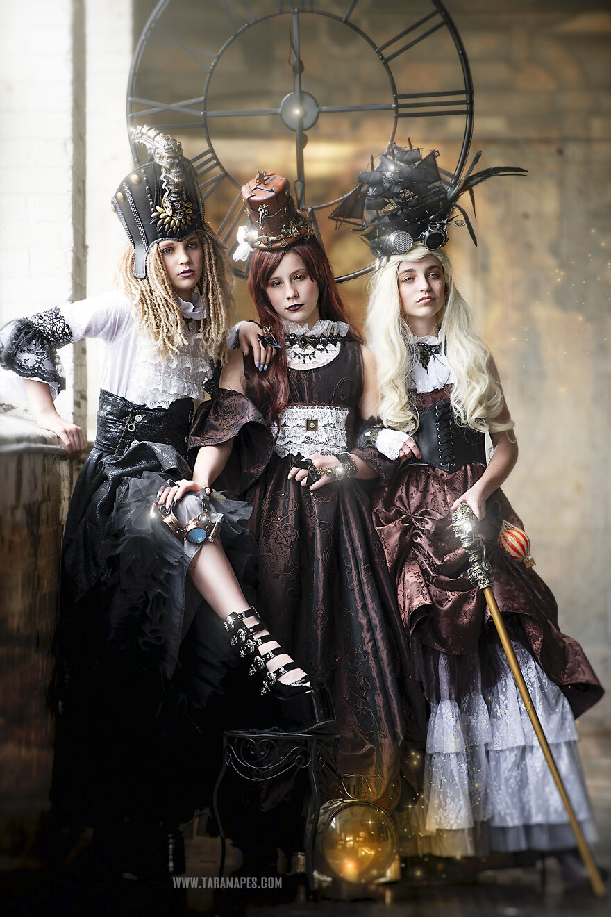 I Found An Old Warehouse In Cincinnati To Create Steampunk Pics (19 Pics)