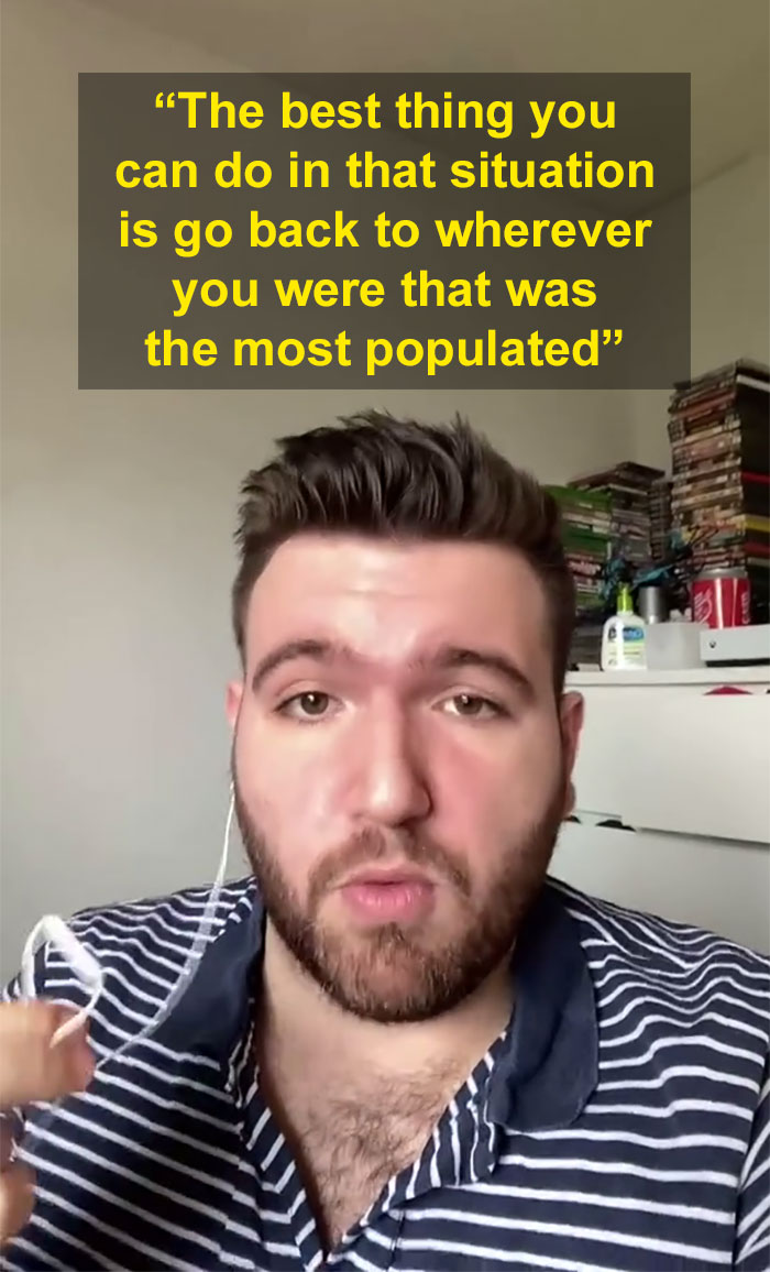 Woman Finds A Bizarre Wire Left On This Car's Door, Another Man Explains That This Means Nothing Good, Goes Viral Woman Finds A Bizarre Wire Left On This Car's Door, Another Man Explains That This Means Nothing Good, Goes Viral