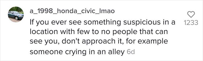 Woman Finds A Bizarre Wire Left On This Car's Door, Another Man Explains That This Means Nothing Good, Goes Viral