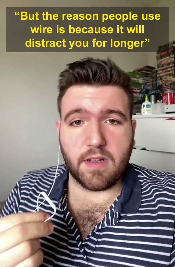 Woman Finds A Bizarre Wire Left On This Car's Door, Another Man Explains That This Means Nothing Good, Goes Viral