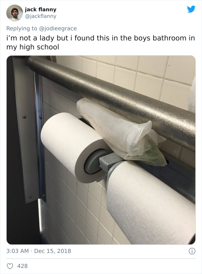 Weirdest-Thing-Boyfriend-Bathroom-Toilet-Twitter