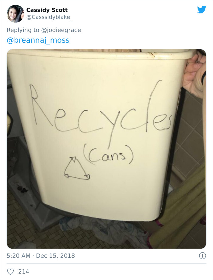 Weirdest-Thing-Boyfriend-Bathroom-Toilet-Twitter