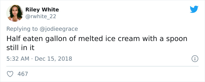 Weirdest-Thing-Boyfriend-Bathroom-Toilet-Twitter