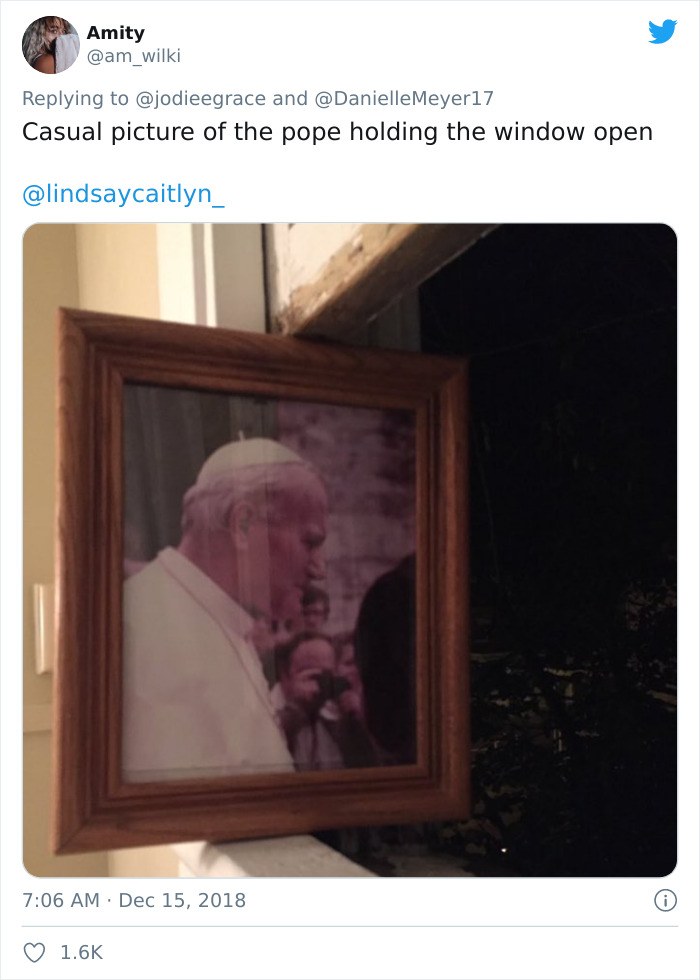 Weirdest-Thing-Boyfriend-Bathroom-Toilet-Twitter