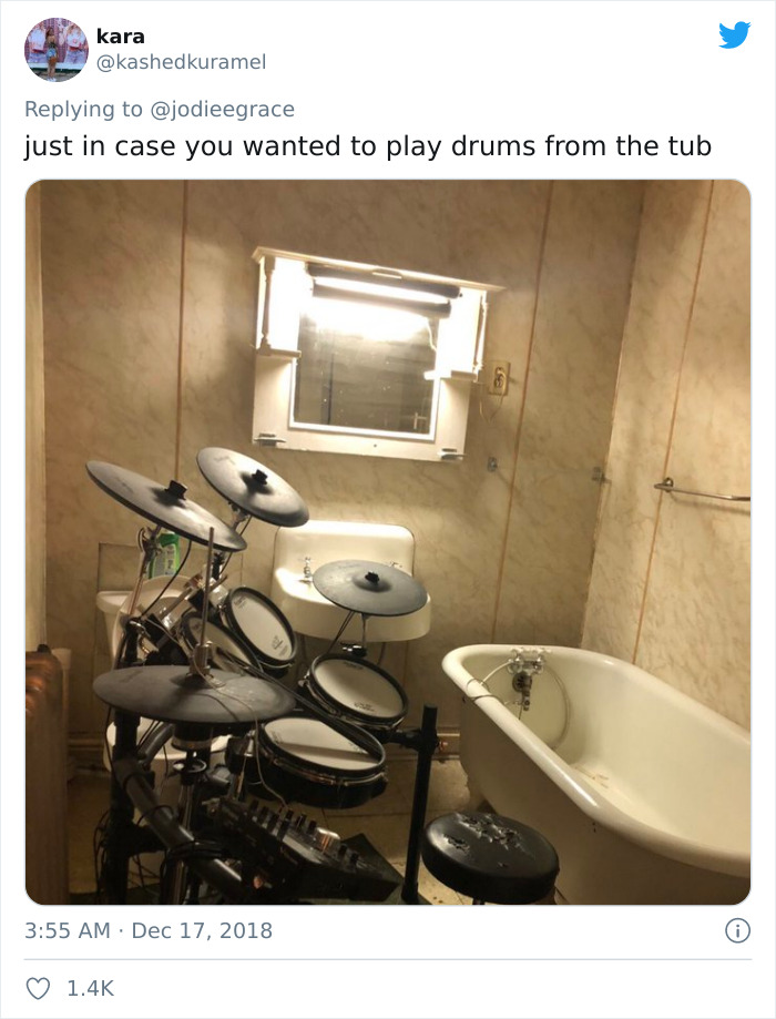 Weirdest-Thing-Boyfriend-Bathroom-Toilet-Twitter