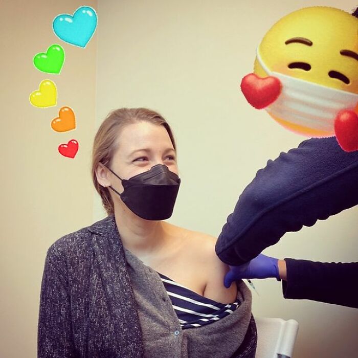 Ryan Reynolds And Blake Lively Got The COVID-19 Vaccine And Still Managed To Crack Up The Internet