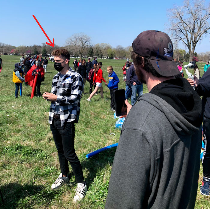 Dozens Of People Named Josh Join Friendly Battle For Naming Rights, Tumblr User Recaps It Dozens Of People Named Josh Join Friendly Battle For Naming Rights, Tumblr User Recaps It