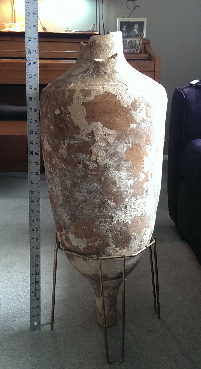 A Roman Amphora Made 400 Years Before Jesus Was Born