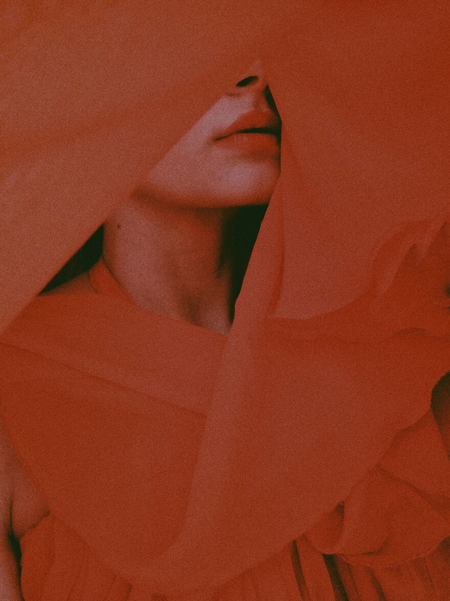 My "Autoportrait" Photography Series To Convey My Feelings Towards Art