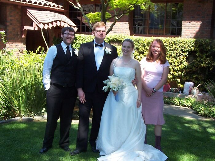 30 Wedding Traditions People In This Online Group Chose Or Would Choose To Ditch