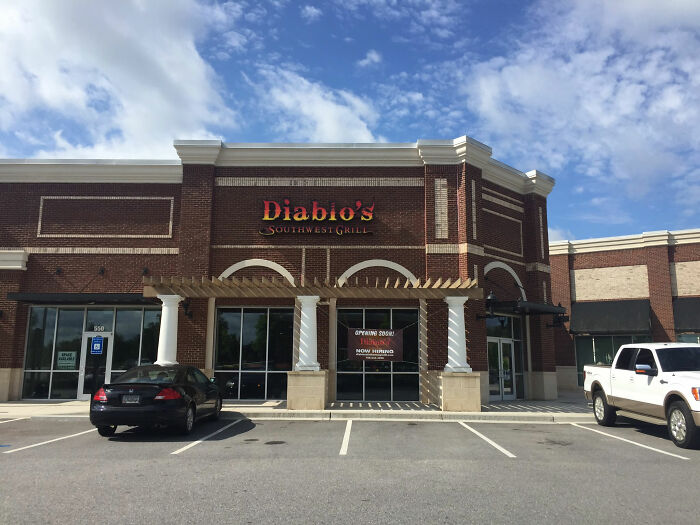 'No Police': Restaurant Owner Posts A Job Offer For The Person Who Robbed His Restaurant 'No Police': Restaurant Owner Posts A Job Offer For The Person Who Robbed His Restaurant