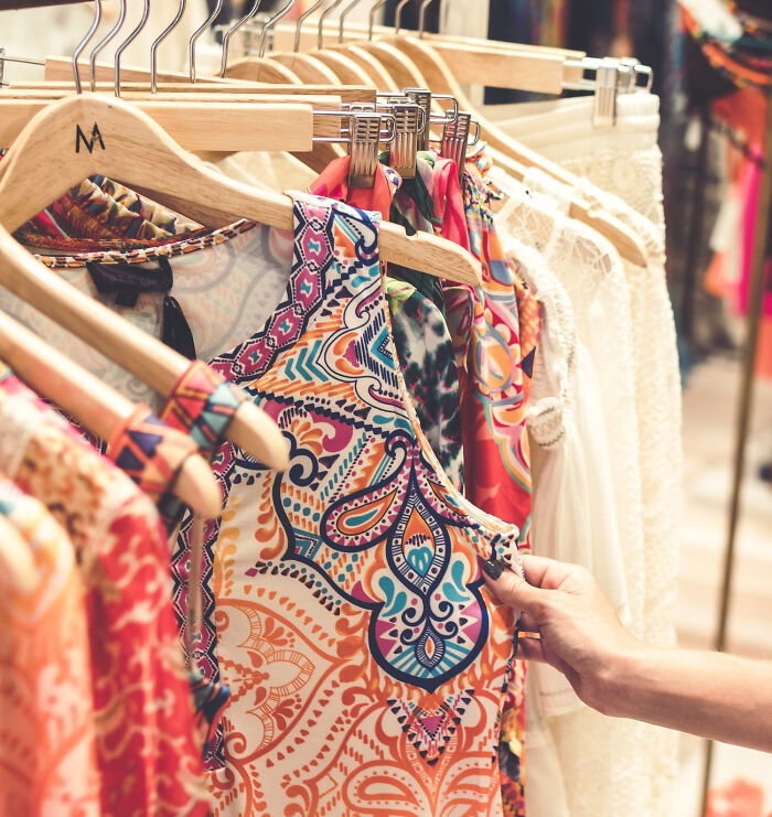 Women Are Calling Out 40 “Female Experiences” That Have Been Normalized By Society But Are In Fact Really Messed Up