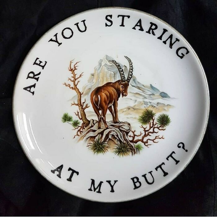 Another Very Ugly Plate I Made. For Almost A Year I'm Giving A New Life To Wall Plates And Transforming Them In To Very Ugly Plates