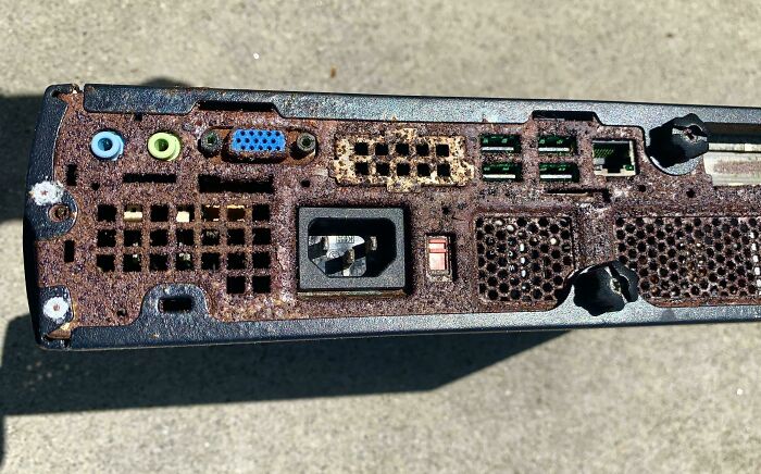 “Hey, Grab Those Couple Of Pcs In Storage Down On Lower Level, I Need One.” Here You Go Boss, I Fetched A PC For You