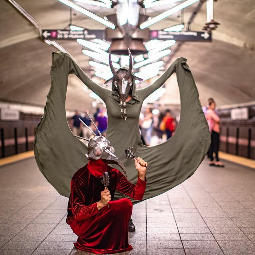 A Photographer Takes Pictures Of Random People On The Subway And The Result Is Incredible