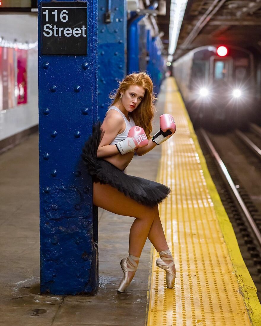 A Photographer Takes Pictures Of Random People On The Subway And The Result Is Incredible