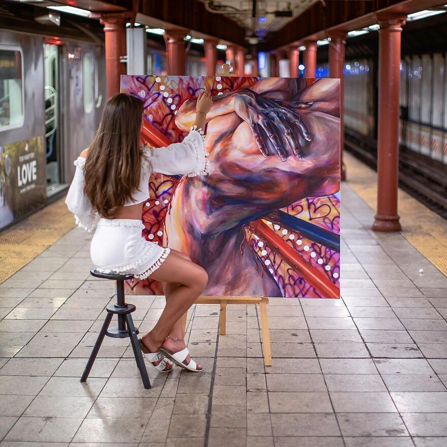 A Photographer Takes Pictures Of Random People On The Subway And The Result Is Incredible